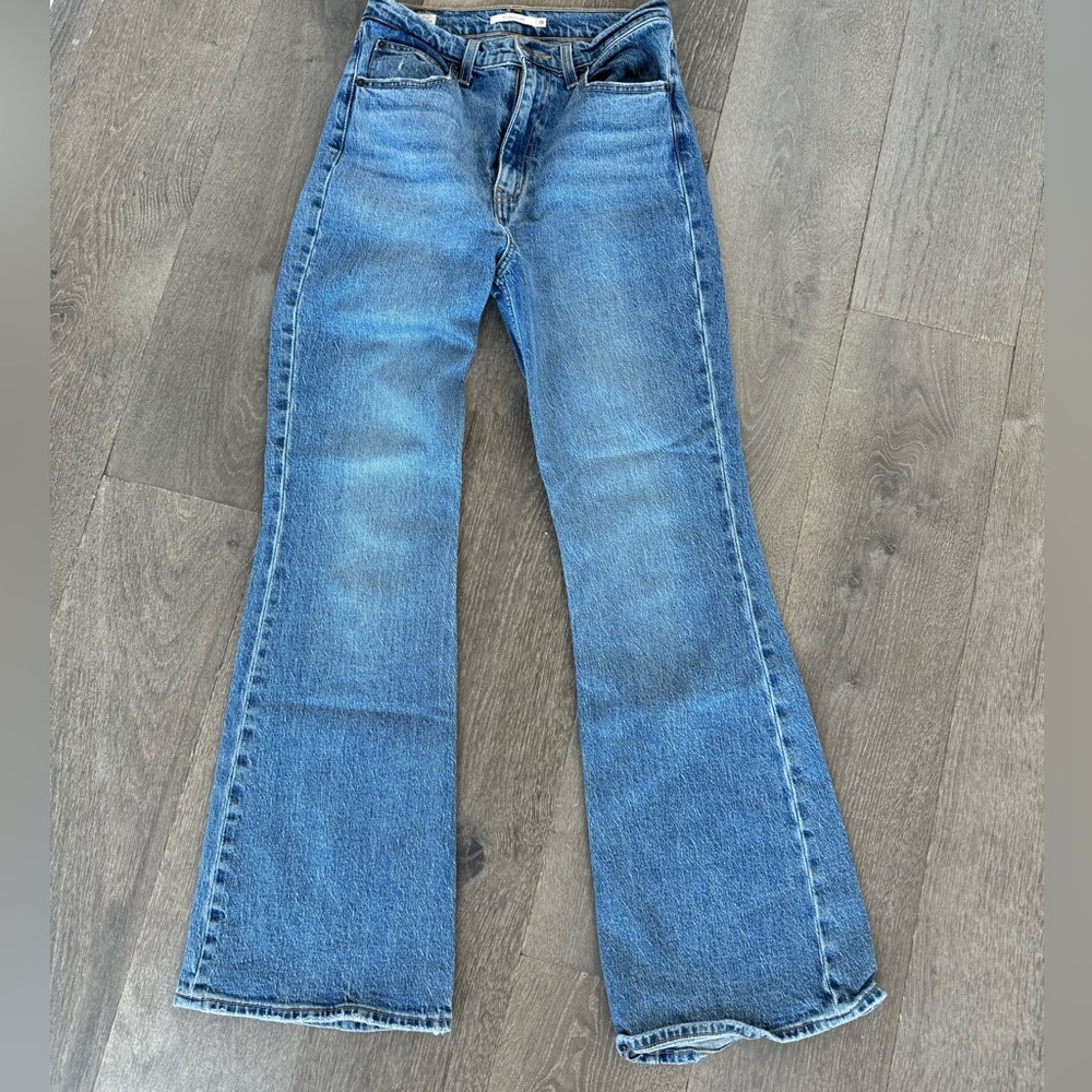 70 Levi’s high rise flare jean